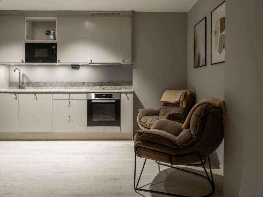 Mountain Retreat For 4 In Are Ski-In Ski-Out Apt- No Windows المظهر الخارجي الصورة