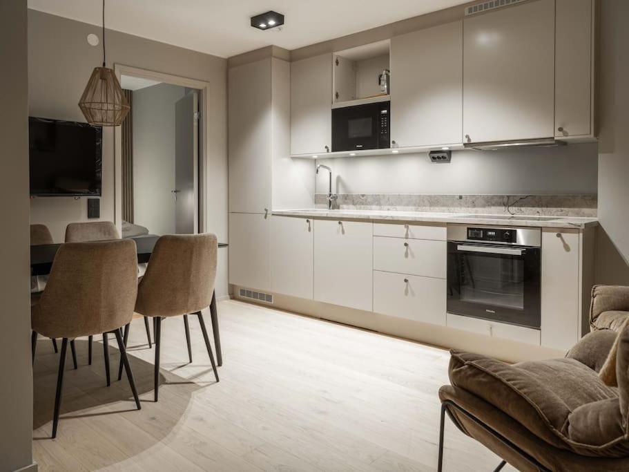 Mountain Retreat For 4 In Are Ski-In Ski-Out Apt- No Windows المظهر الخارجي الصورة